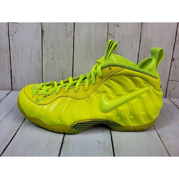 Nike Air Foamposite Pro Volt 2014 Men's Size 9 Sneakers Neon Yellow 624041-700 - Picture 4 of 12